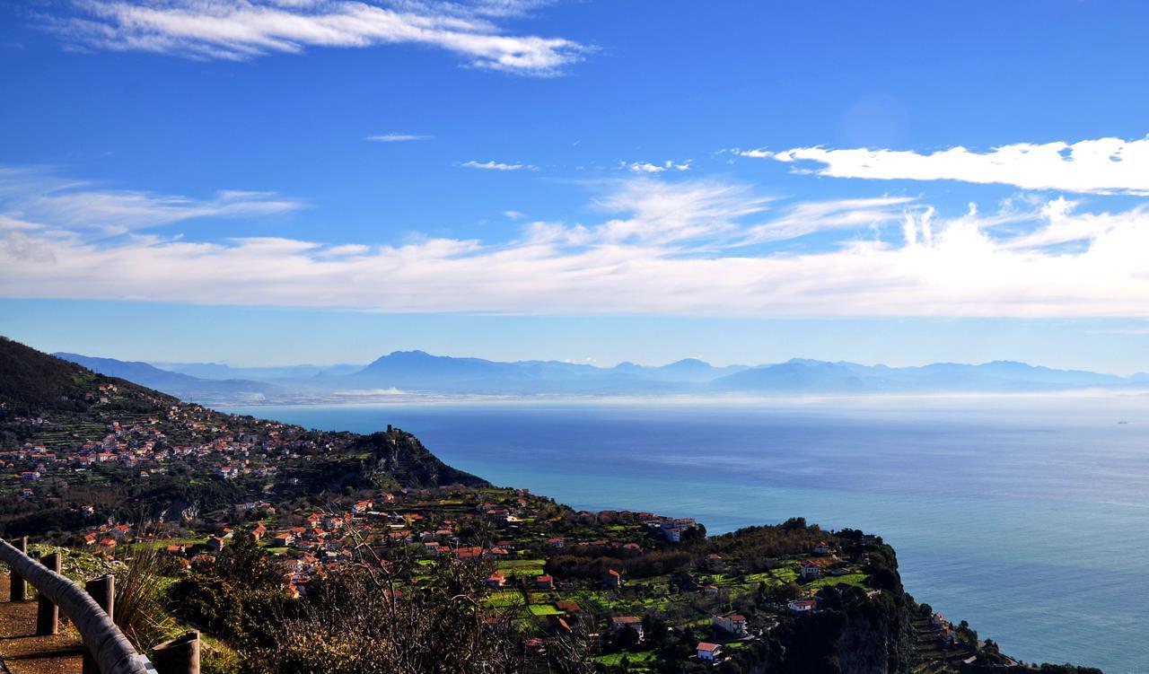 مبيت وإفطار أَجيرولا Oltre La Costa المظهر الخارجي الصورة