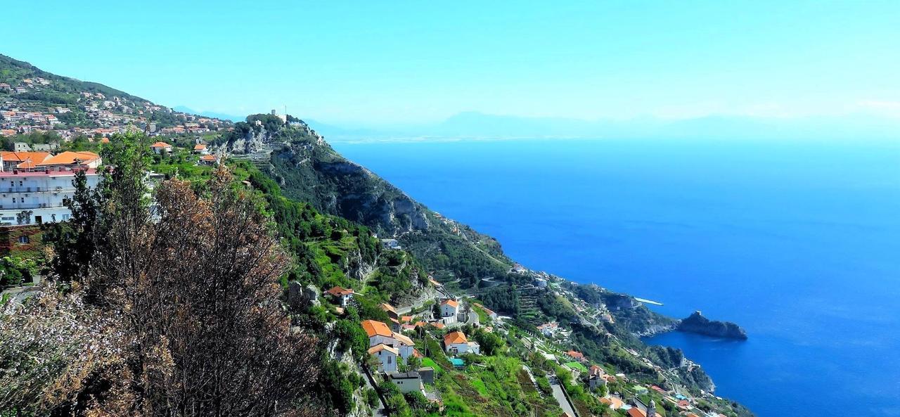 مبيت وإفطار أَجيرولا Oltre La Costa المظهر الخارجي الصورة